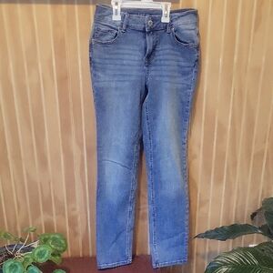 Maurices Women's Straight Leg Blue Jeans